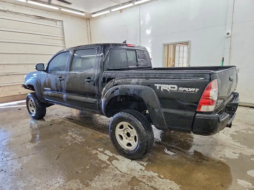 2015 TOYOTA TACOMA V6  