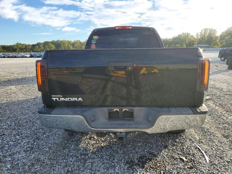 2011 TOYOTA TUNDRA DOUBLE CAB SR5  