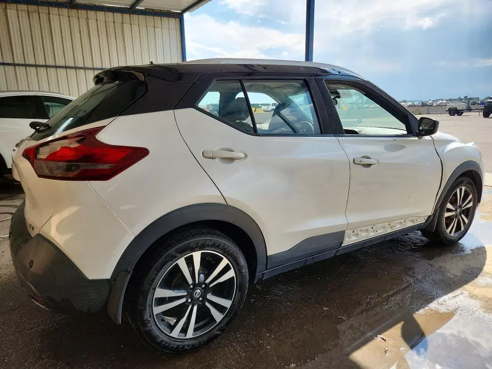 2020 NISSAN KICKS SV  