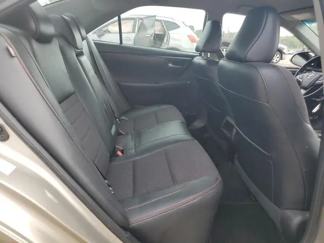 2016 TOYOTA CAMRY LE  