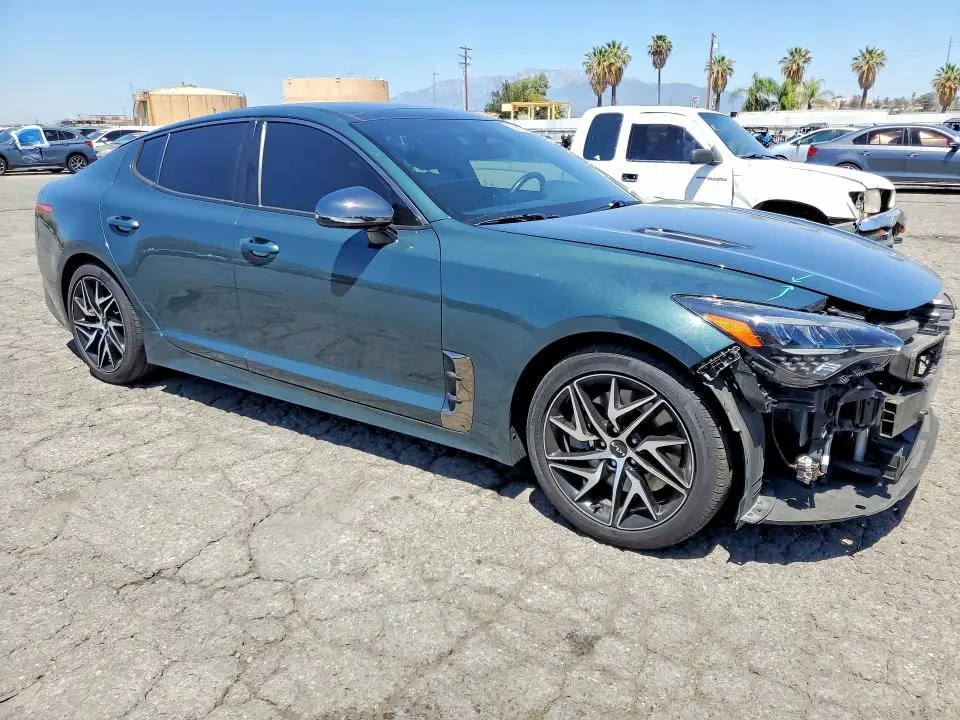2022 KIA STINGER GT LINE  