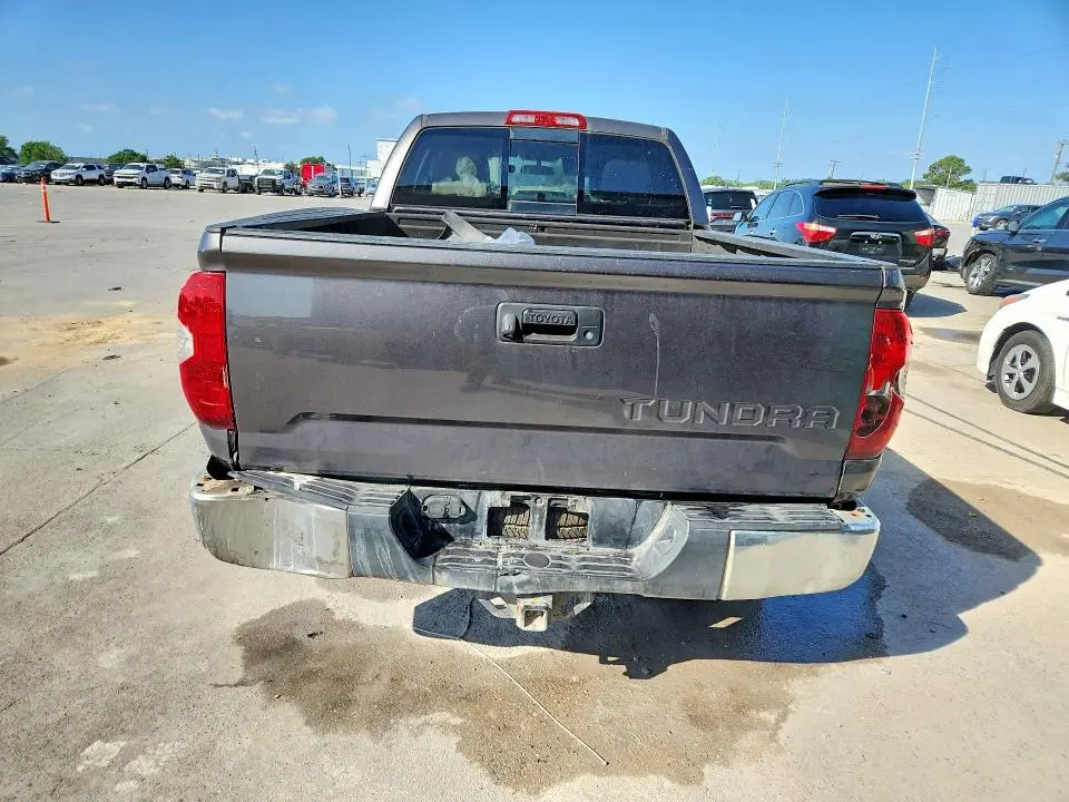 2015 TOYOTA TUNDRA SR5  