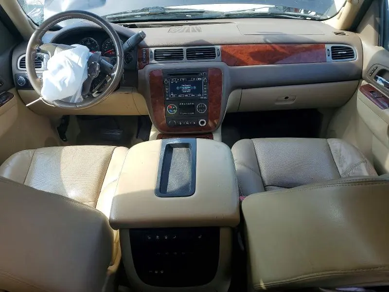 2010 CHEVROLET TAHOE K1500 LTZ  