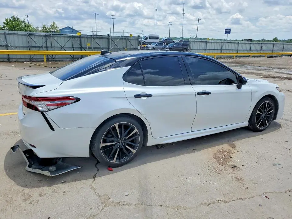 2018 TOYOTA CAMRY XSE V6  