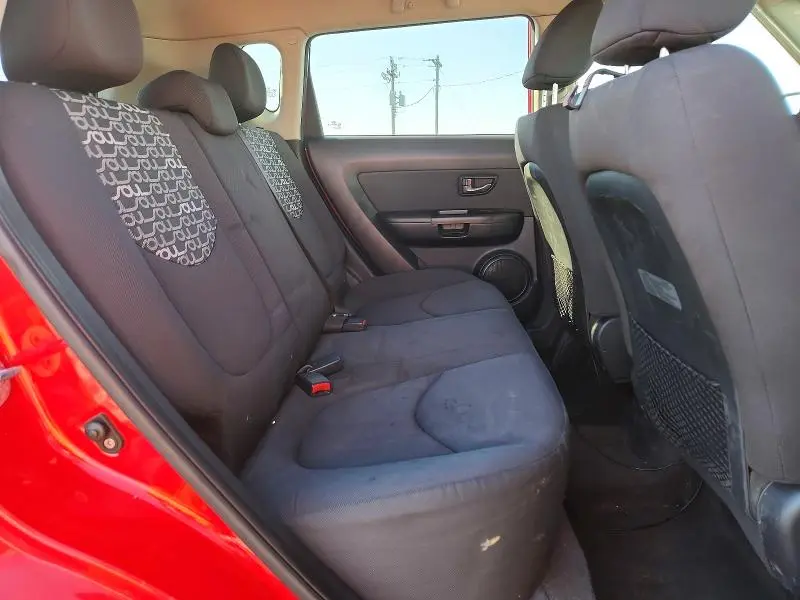 2011 KIA SOUL +  