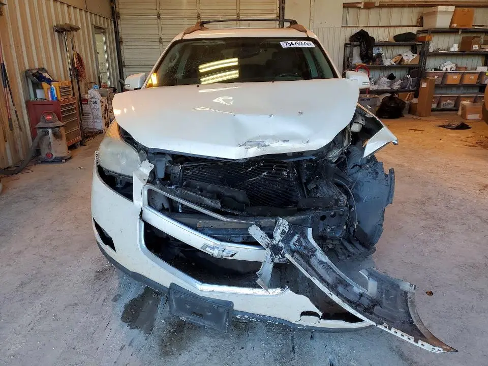 2011 CHEVROLET TRAVERSE LT  