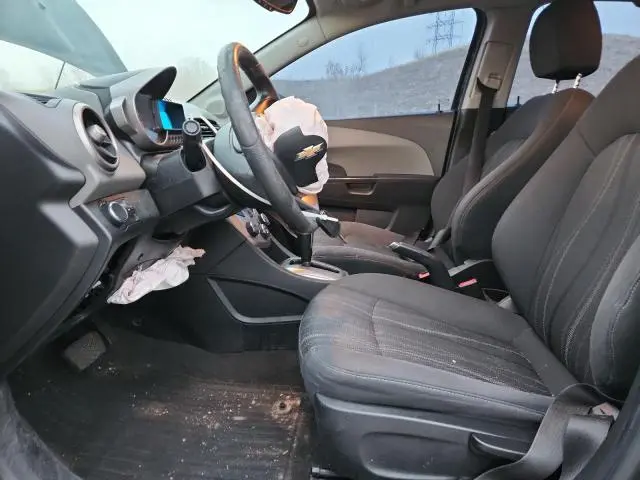 2016 CHEVROLET SONIC LT  