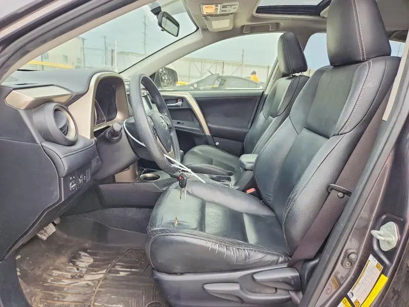 2015 TOYOTA RAV4 XLE  