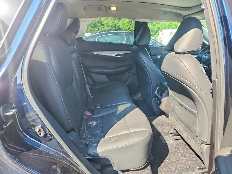 2019 INFINITI QX50 LUXE  