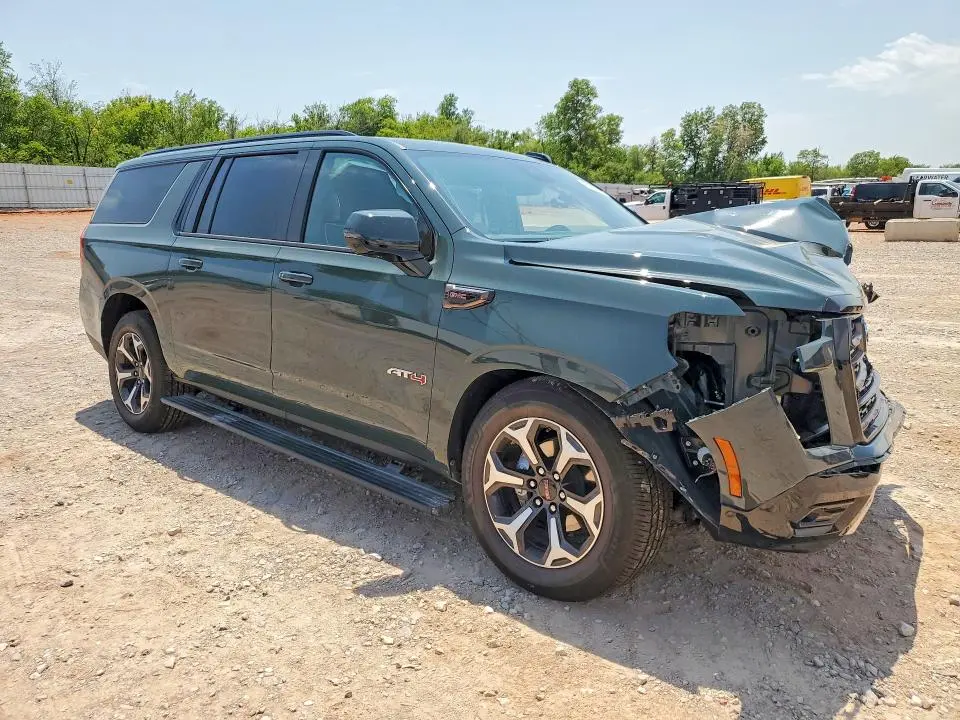 2025 GMC YUKON XL AT4 ULTIMATE  
