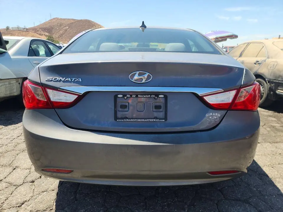2013 HYUNDAI SONATA GLS  