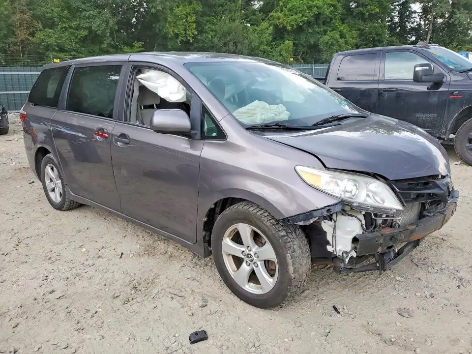 2019 TOYOTA SIENNA L 7-PASSENGER  