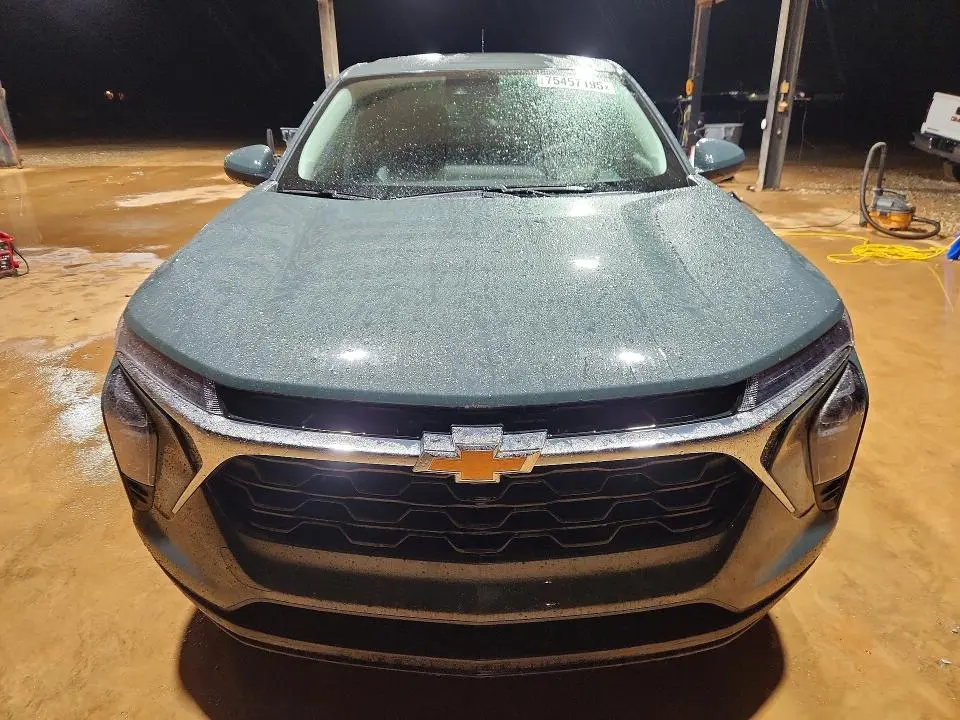 2025 CHEVROLET TRAX LS  