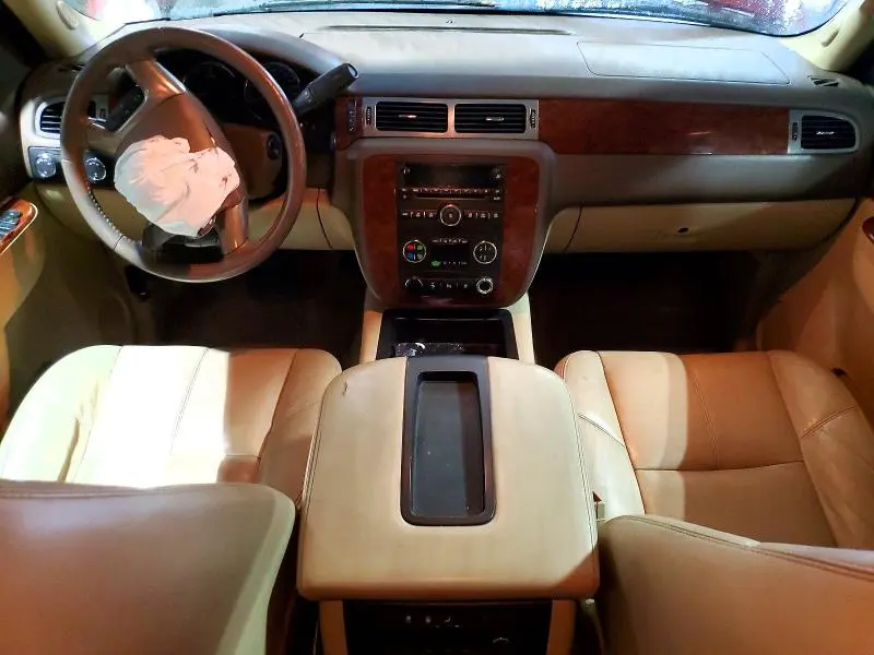 2011 CHEVROLET TAHOE K1500 LT  