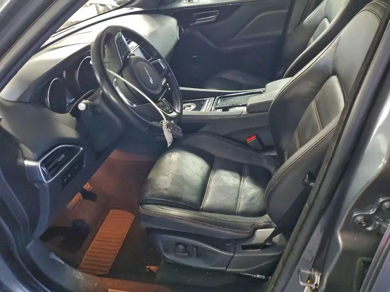 2018 JAGUAR F-PACE PRESTIGE  