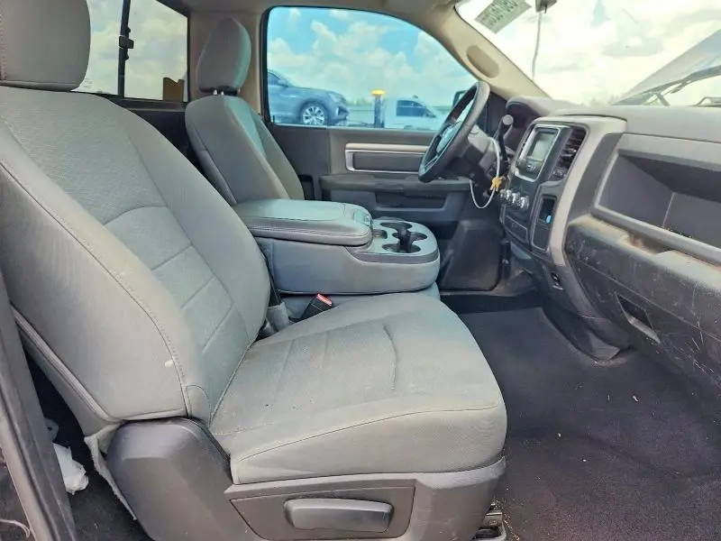 2014 RAM 1500 ST  