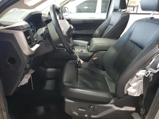 2024 FORD EXPEDITION XLT  