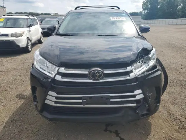 2018 TOYOTA HIGHLANDER LE  