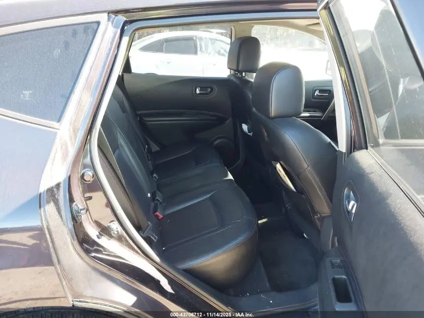 2011 NISSAN ROGUE SV