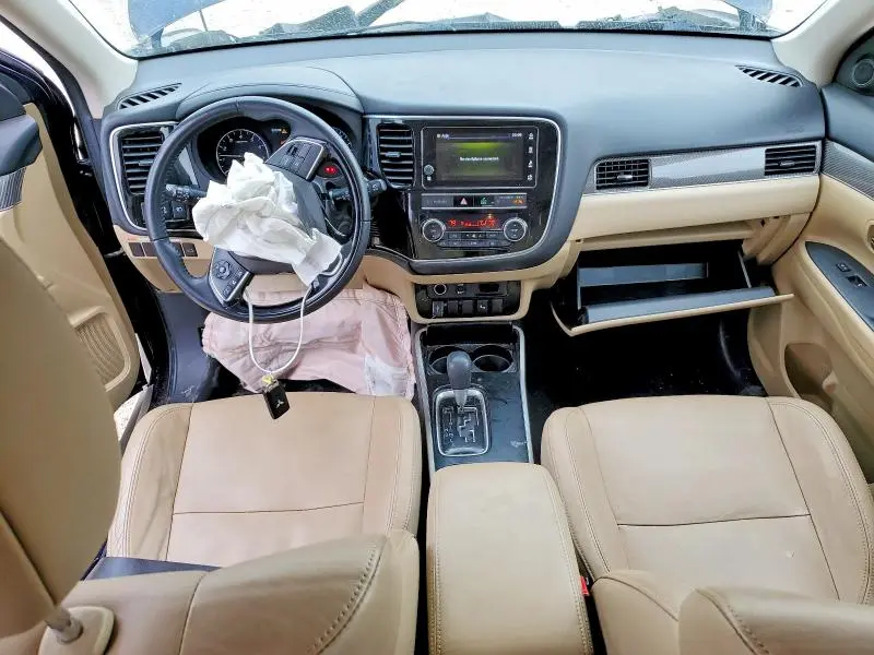 2019 MITSUBISHI OUTLANDER SE  