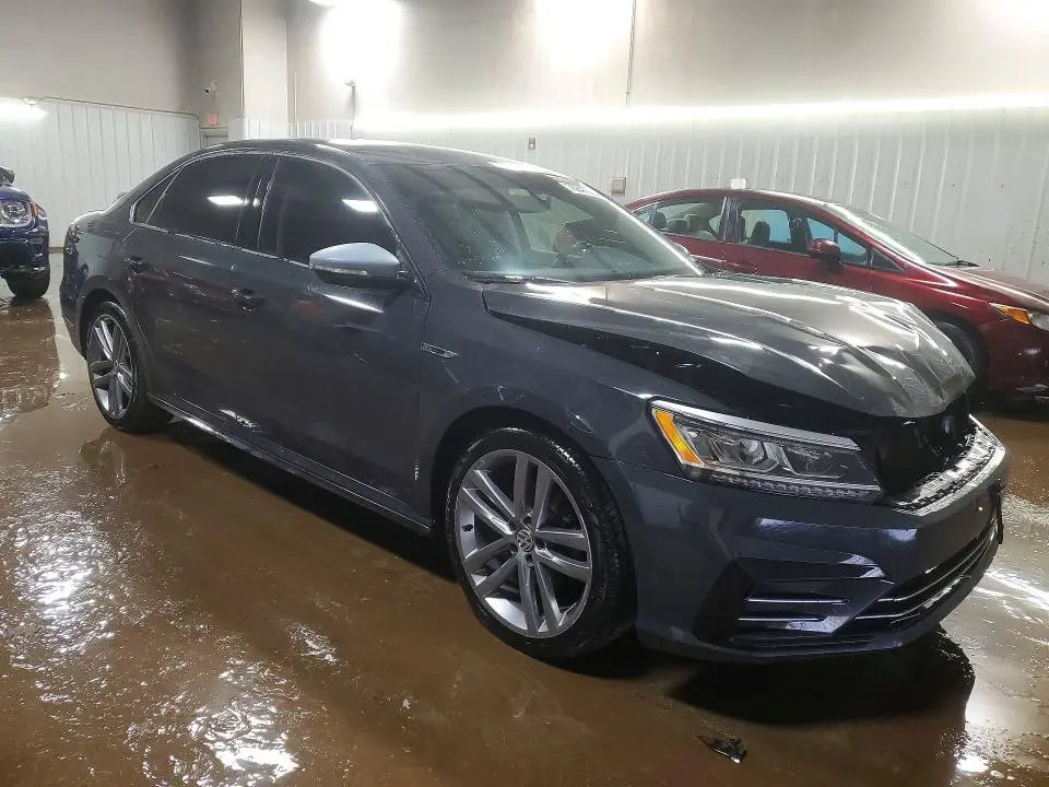 2018 VOLKSWAGEN PASSAT S  