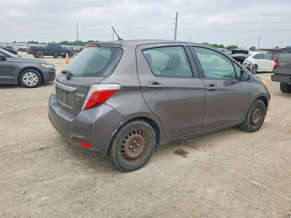 2012 TOYOTA YARIS 5-DOOR LE  