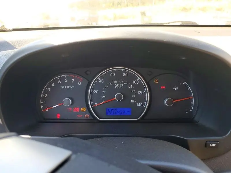 2010 HYUNDAI ELANTRA GLS  