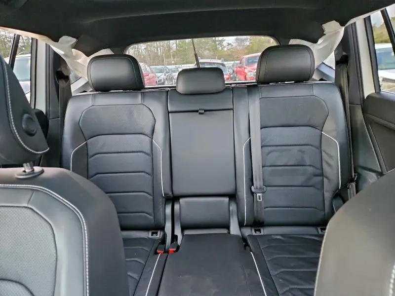 2023 VOLKSWAGEN TIGUAN SEL R-LINE BLACK  