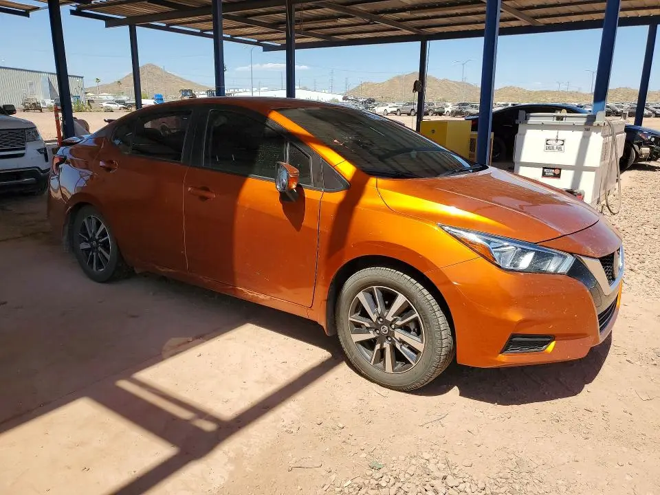 2021 NISSAN VERSA SV  