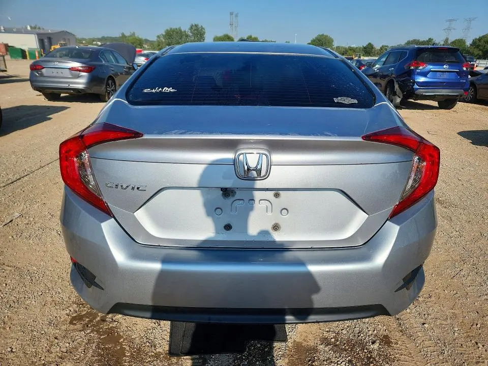 2016 HONDA CIVIC LX  