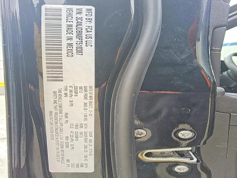 2023 JEEP COMPASS LATITUDE  