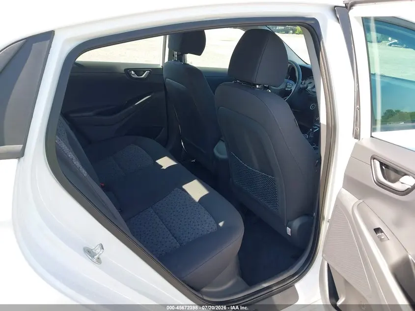 2018 HYUNDAI IONIQ HYBRID BLUE