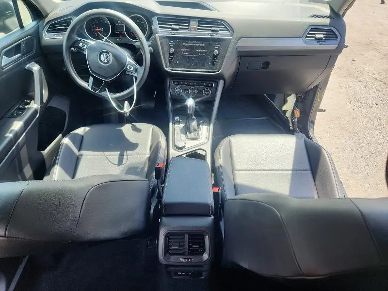 2021 VOLKSWAGEN TIGUAN SE  