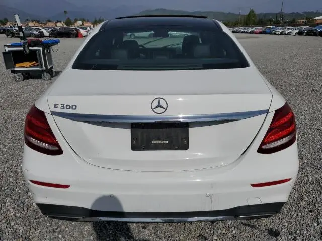 2019 MERCEDES-BENZ E 300  