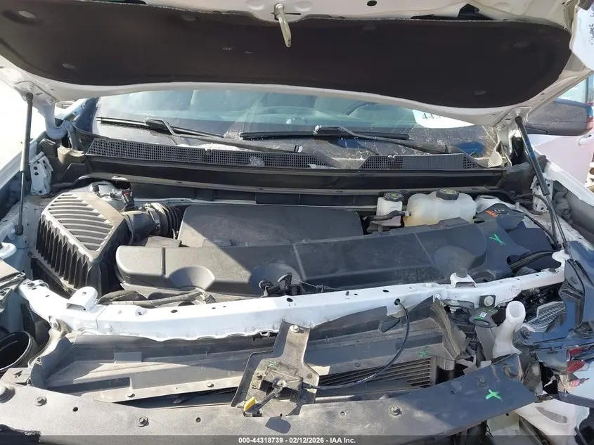2023 CHEVROLET TRAVERSE FWD LS