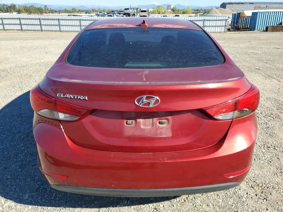2016 HYUNDAI ELANTRA SE  