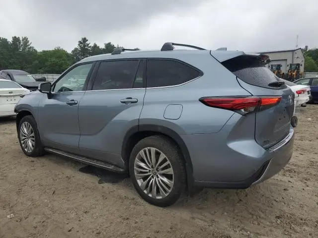2022 TOYOTA HIGHLANDER PLATINUM  
