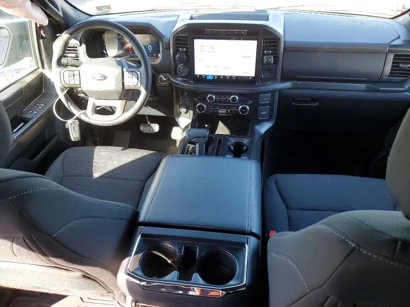2024 FORD F150 XLT  
