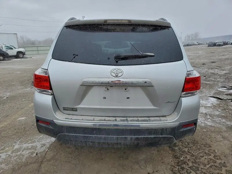 2013 TOYOTA HIGHLANDER LIMITED  