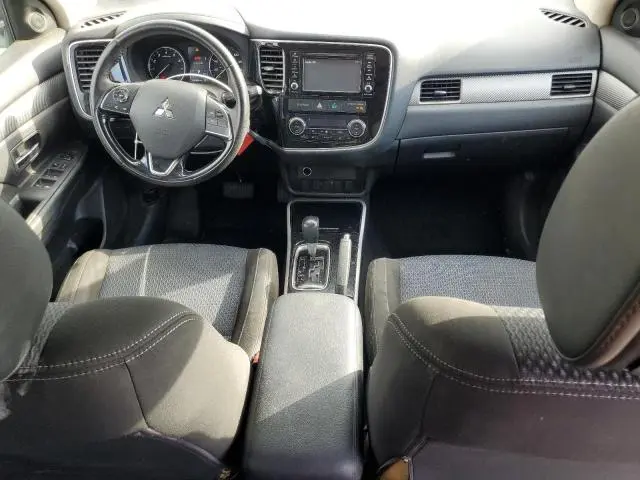 2017 MITSUBISHI OUTLANDER ES