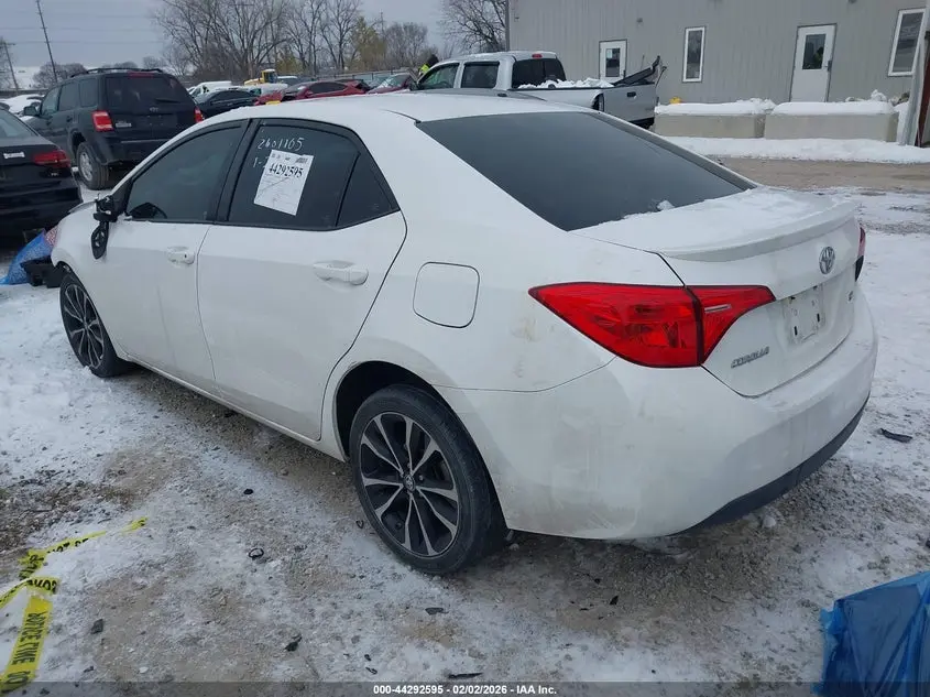 2017 TOYOTA COROLLA SE