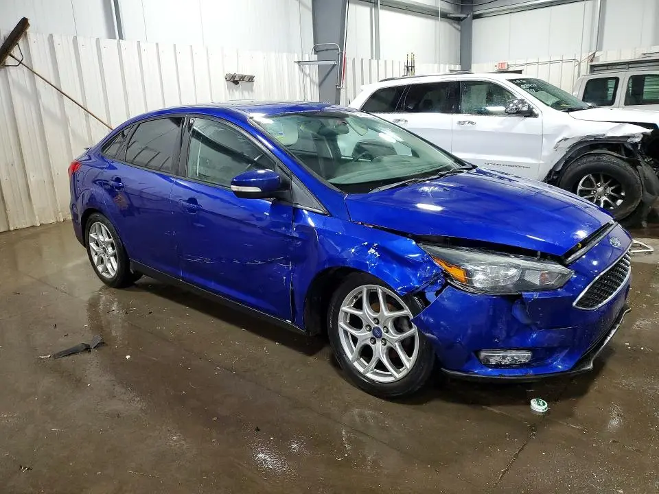 2015 FORD FOCUS SE  