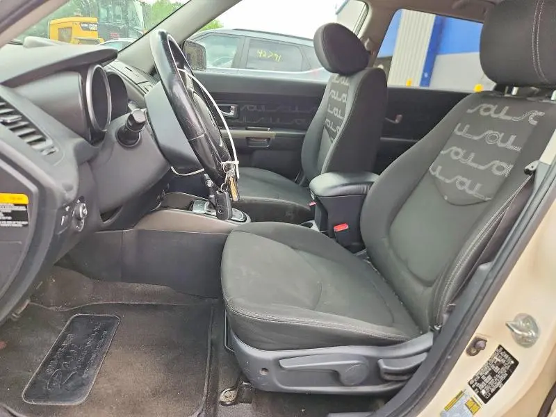 2013 KIA SOUL +  