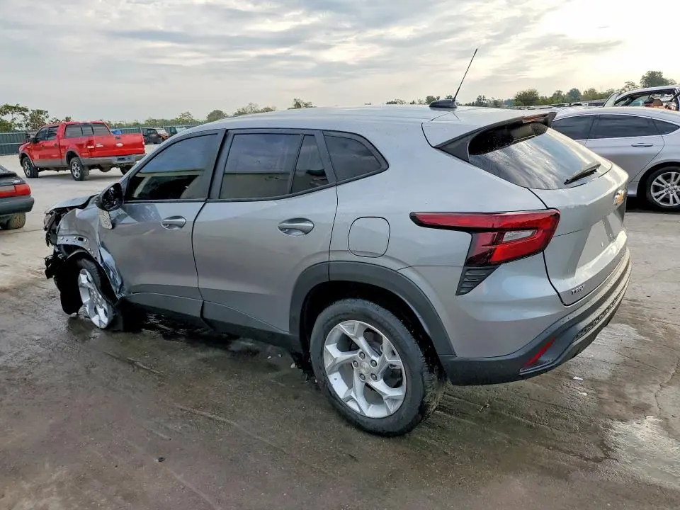 2025 CHEVROLET TRAX LS  