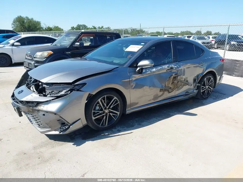 2025 TOYOTA CAMRY XSE