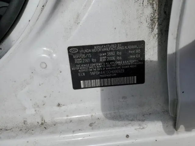 2016 HYUNDAI ELANTRA SE  