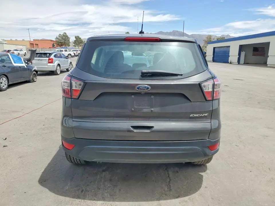 2018 FORD ESCAPE S  