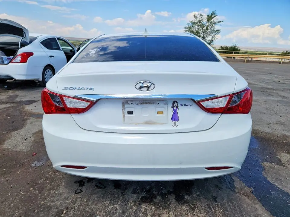 2013 HYUNDAI SONATA GLS  