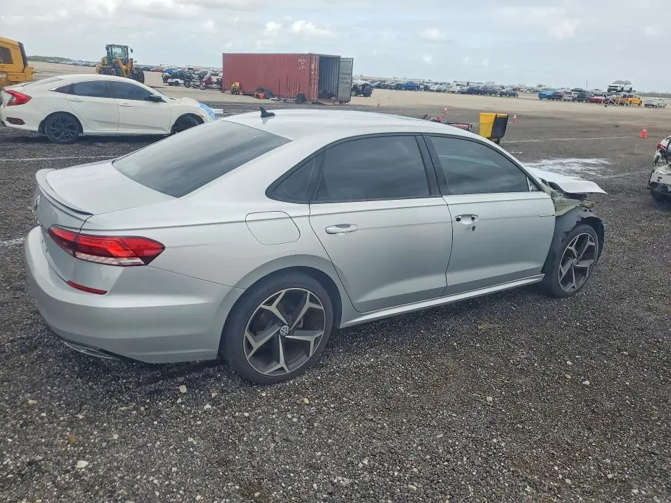 2020 VOLKSWAGEN PASSAT R-LINE  