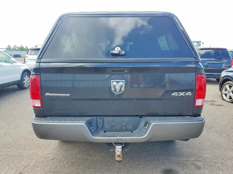 2013 RAM 1500 SLT  